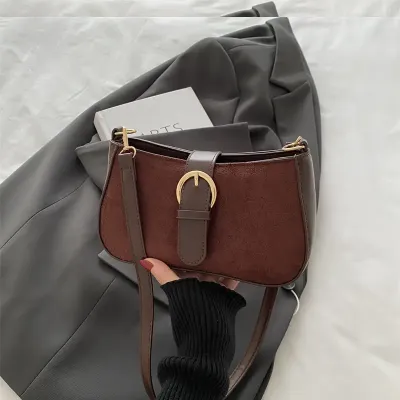  SMALL SQUARE BAG